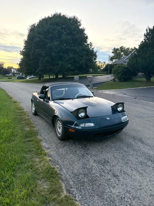 1995 Mazda NA MX-5 Miata - Image 2 of 12