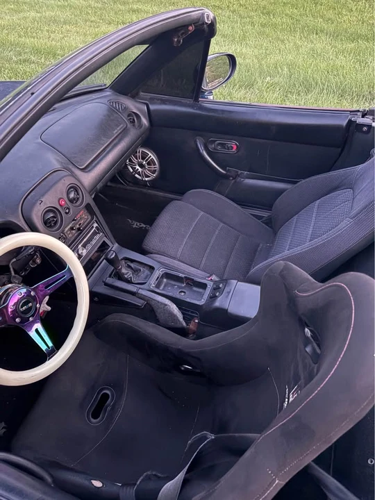 1995 Mazda NA MX-5 Miata - Image 7 of 12