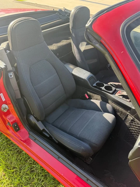 1995 Mazda NA MX-5 Miata - Image 10 of 13