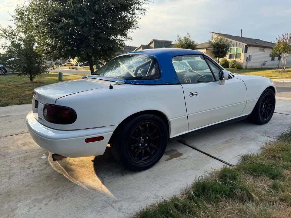 1995 Mazda NA MX-5 Miata - Image 4 of 9