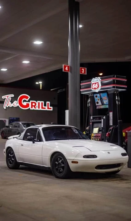 1995 Mazda NA MX-5 Miata - Image 3 of 8