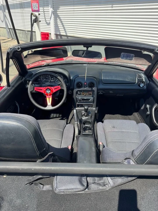 1995 Mazda NA MX-5 Miata - Image 18 of 19