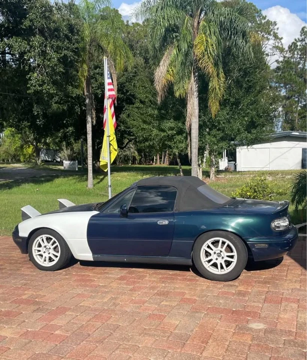 1995 Mazda NA MX-5 Miata - Image 5 of 5