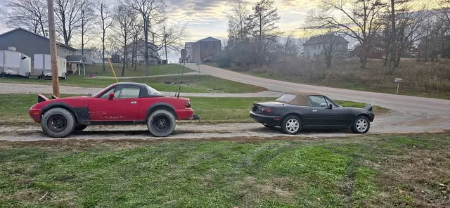 1995 Mazda MX-5 LS Convertible 2D