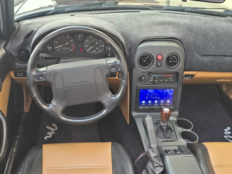 1995 Mazda NA MX-5 Miata - Image 18 of 20