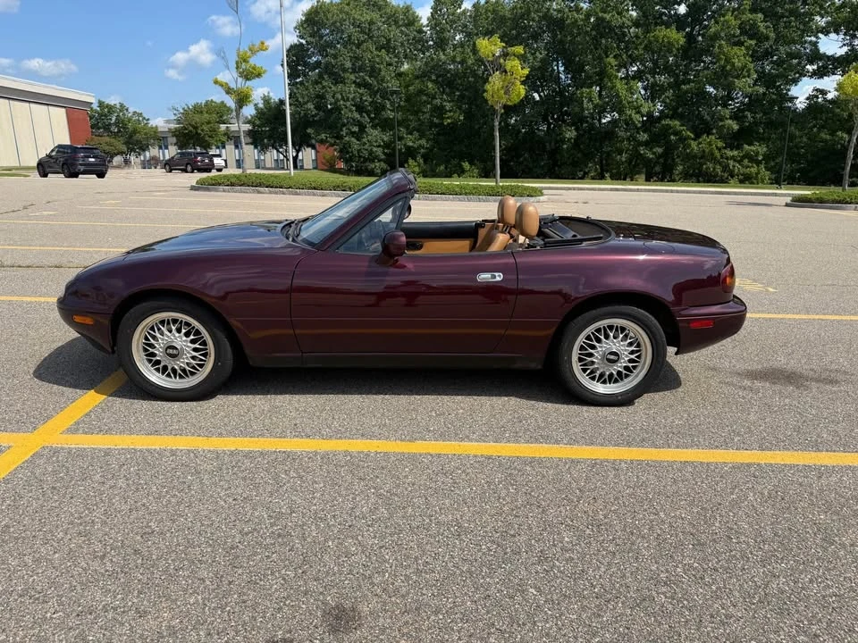 1995 Mazda NA MX-5 Miata - Image 2 of 20