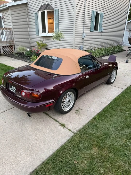 1995 Mazda NA MX-5 Miata - Image 5 of 11