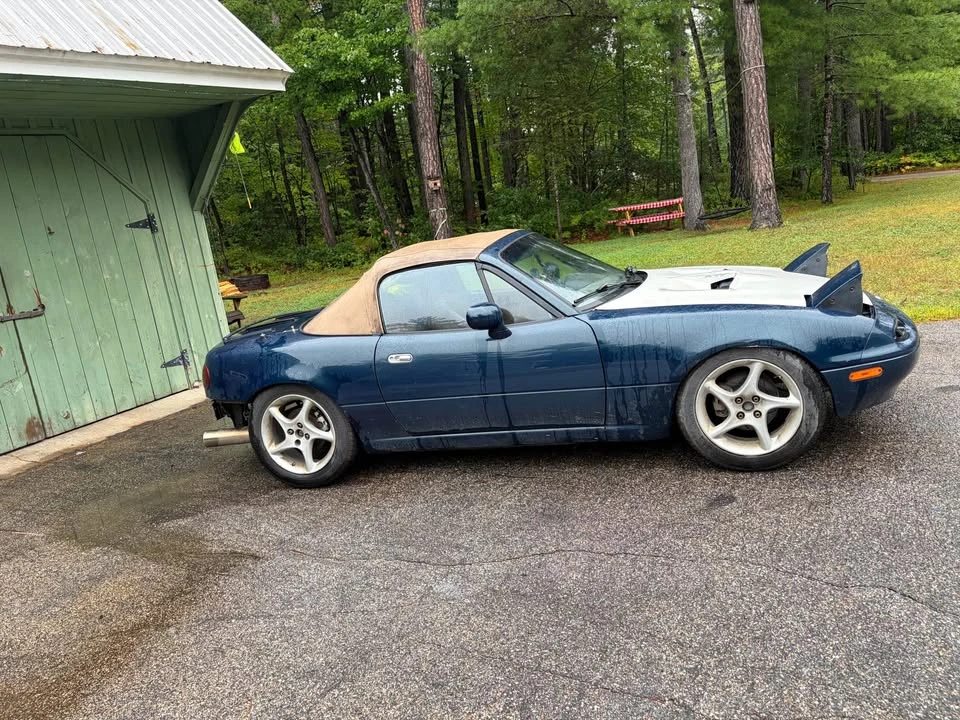 1995 Mazda NA MX-5 Miata - Image 5 of 6