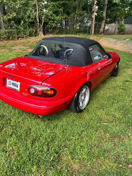1995 Mazda NA MX-5 Miata - Image 5 of 18
