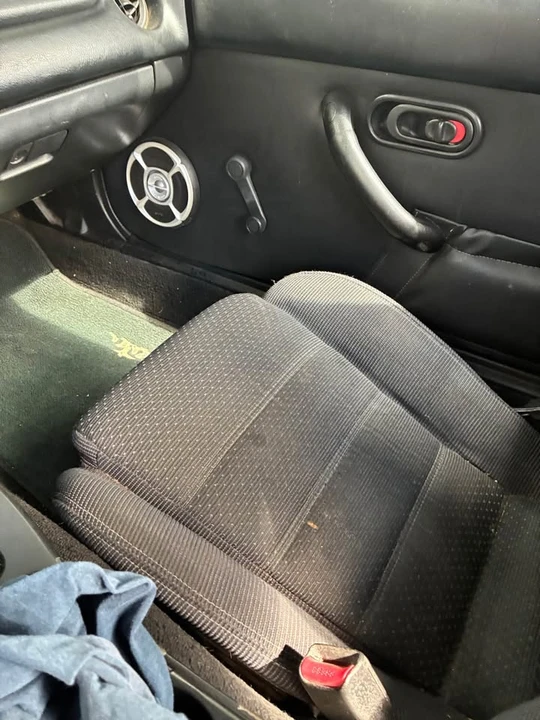 1995 Mazda NA MX-5 Miata - Image 11 of 18