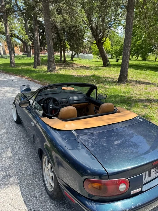 1995 Mazda NA MX-5 Miata - Image 4 of 8