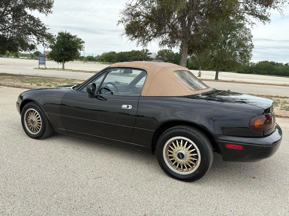1995 Mazda NA MX-5 Miata - Image 14 of 31