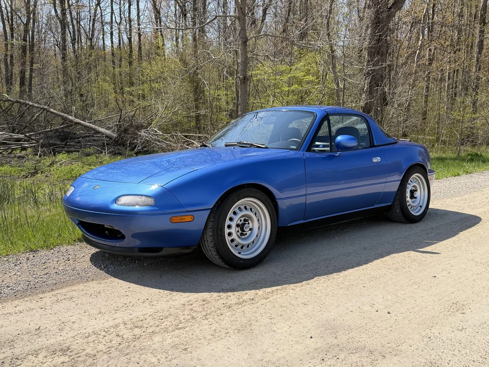 1995 Mazda NA MX-5 Miata - Image 2 of 31