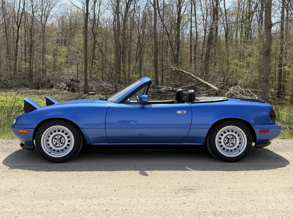 1995 Mazda NA MX-5 Miata - Image 18 of 31