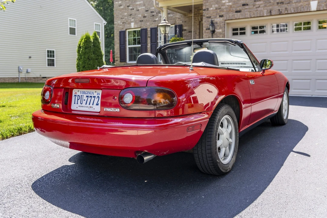 1995 Mazda NA MX-5 Miata - Image 6 of 31