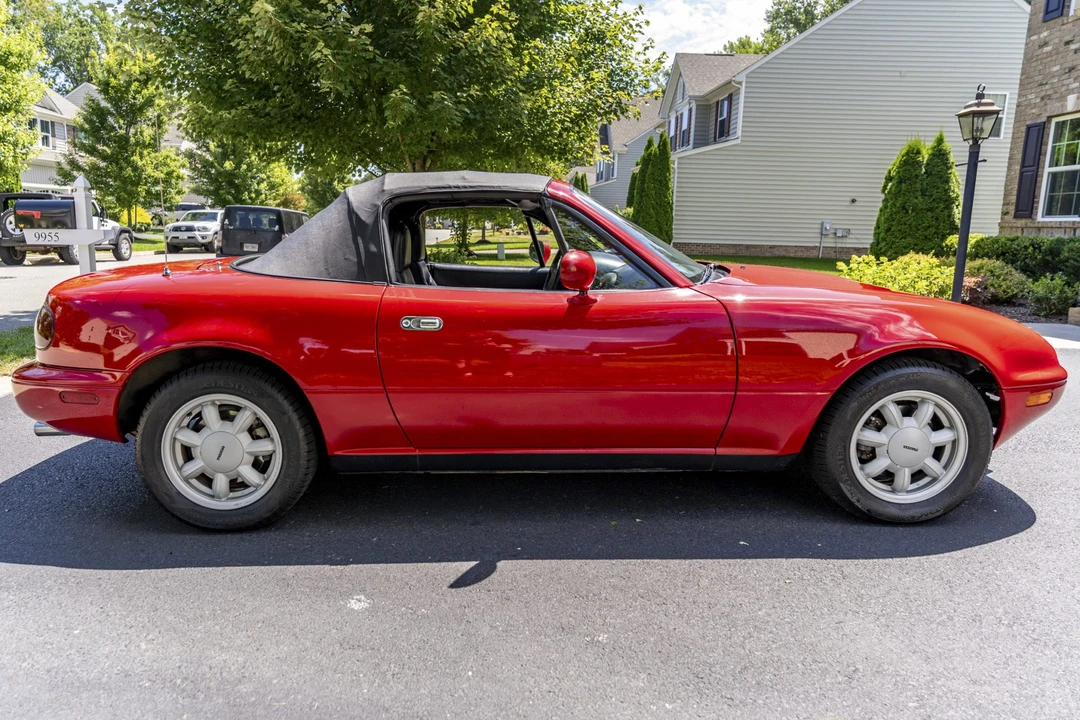 1995 Mazda NA MX-5 Miata - Image 9 of 31