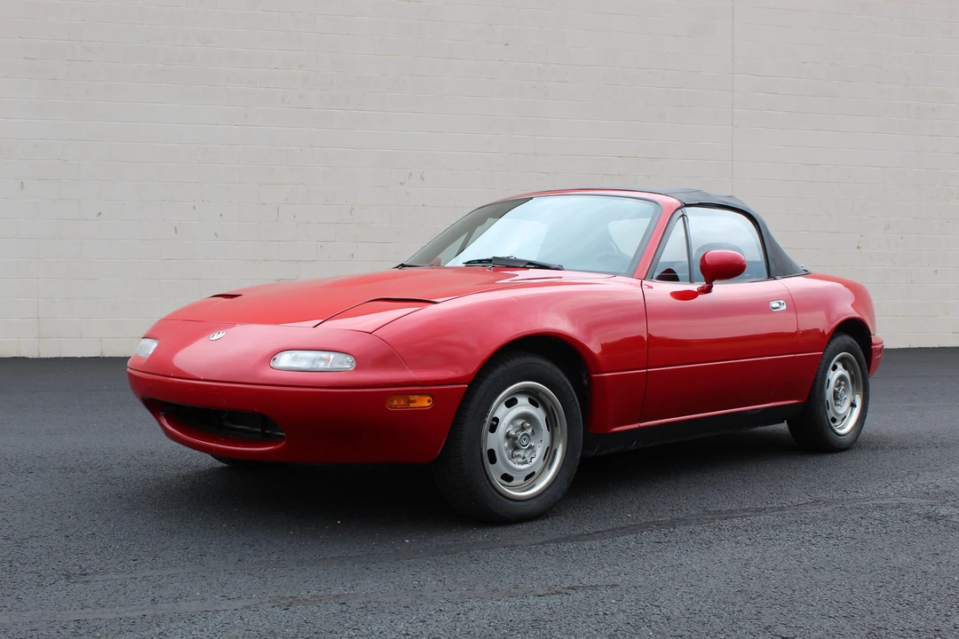 1995 Mazda NA MX-5 Miata - Image 2 of 31