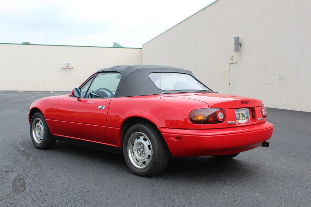 1995 Mazda NA MX-5 Miata - Image 6 of 31