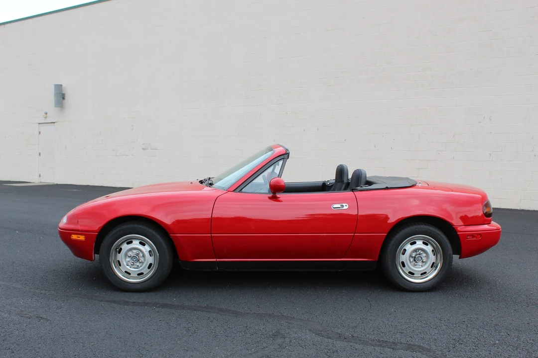1995 Mazda NA MX-5 Miata - Image 13 of 31