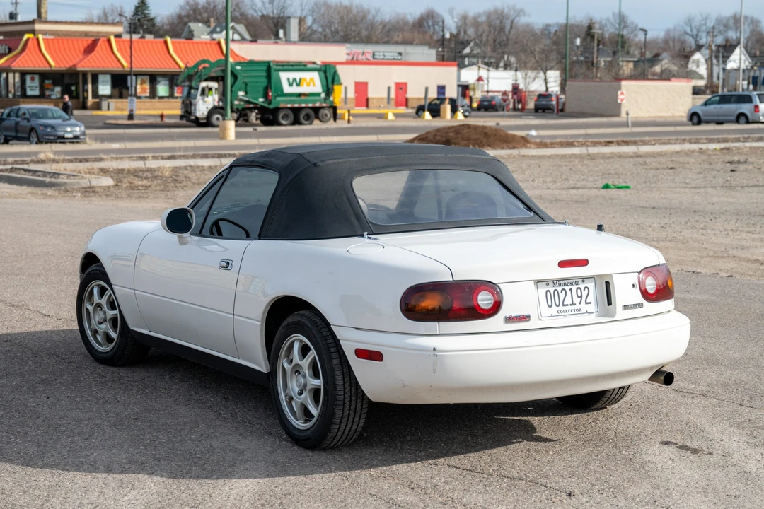 1995 Mazda NA MX-5 Miata - Image 17 of 31