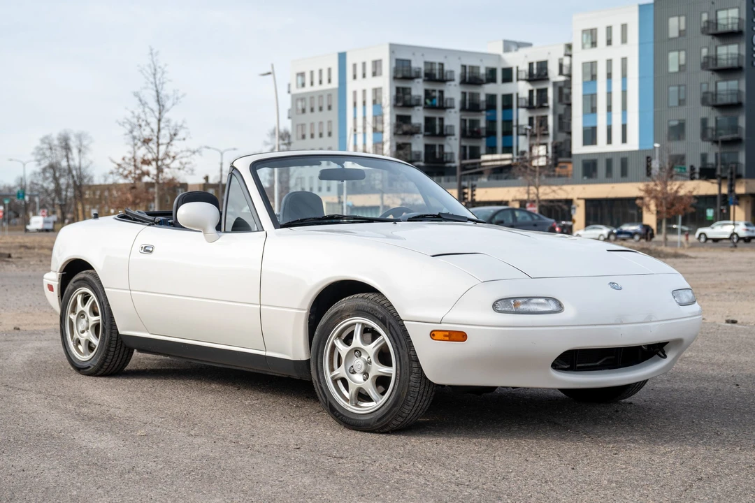 1995 Mazda NA MX-5 Miata - Image 6 of 31