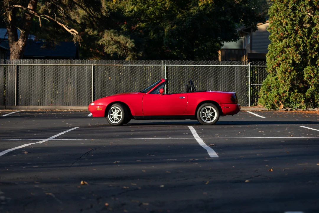1995 Mazda NA MX-5 Miata - Image 17 of 31