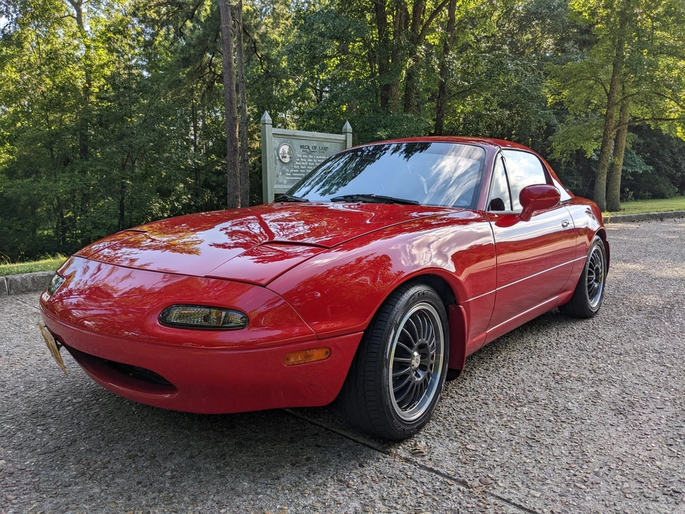 1995 Mazda NA MX-5 Miata - Image 2 of 31