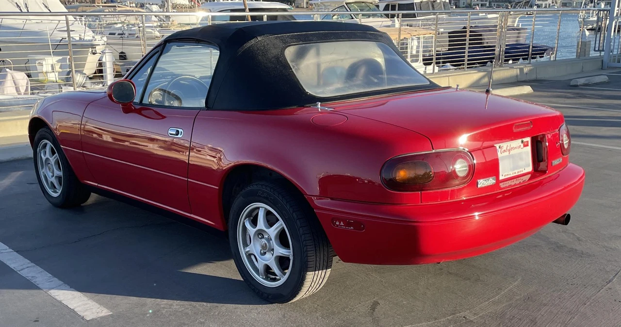 1995 Mazda NA MX-5 Miata - Image 9 of 31