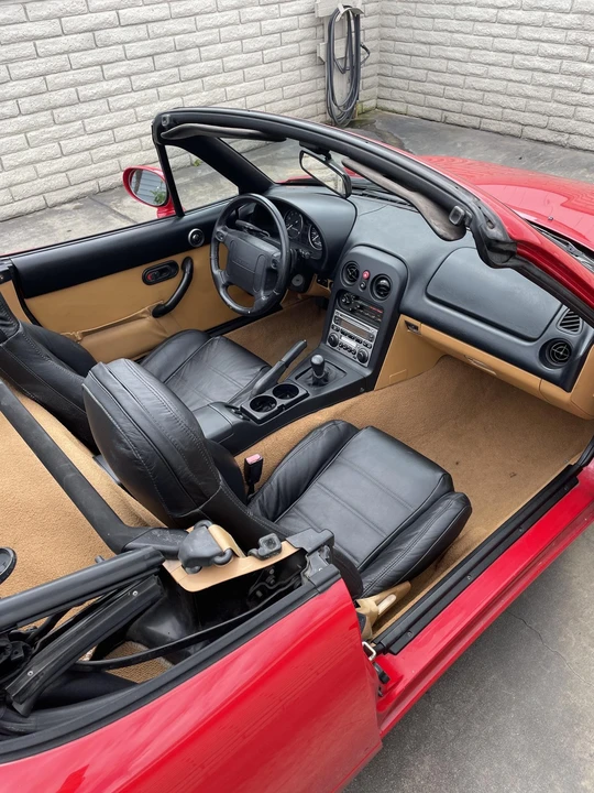 1995 Mazda NA MX-5 Miata - Image 30 of 31