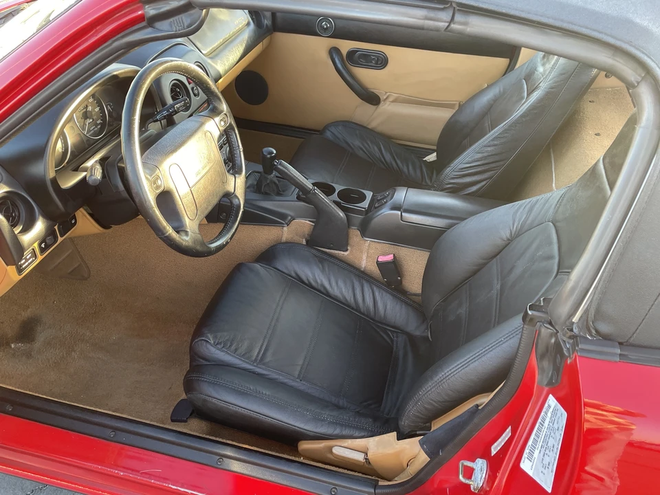 1995 Mazda NA MX-5 Miata - Image 26 of 31