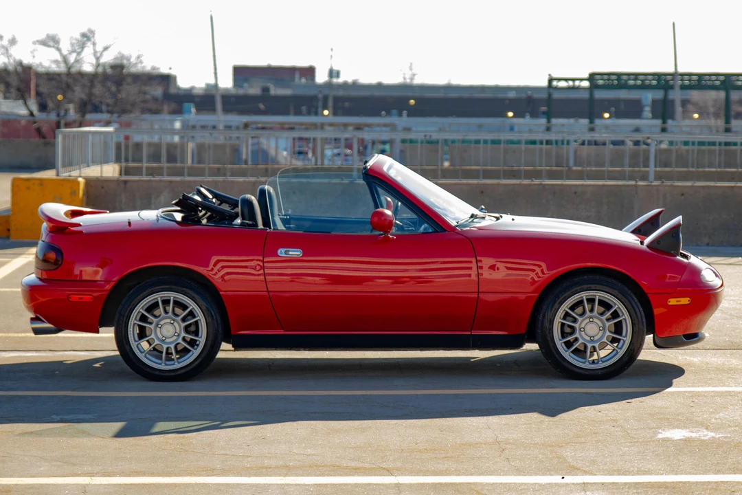 1995 Mazda NA MX-5 Miata - Image 3 of 31