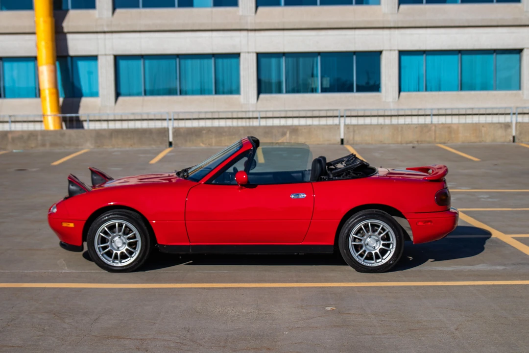 1995 Mazda NA MX-5 Miata - Image 7 of 31