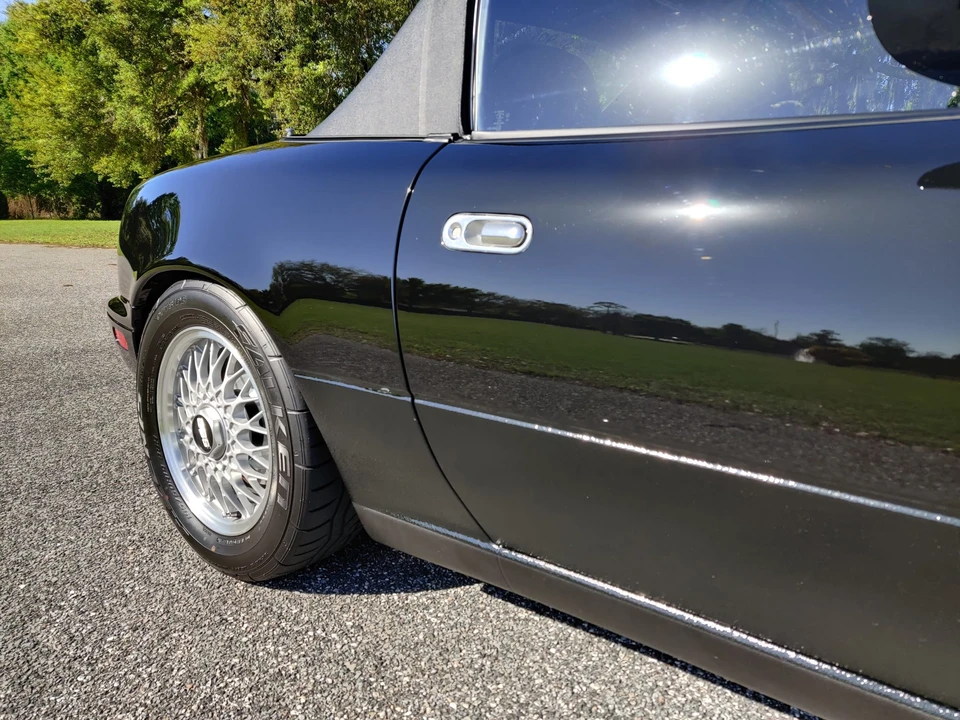 1995 Mazda NA MX-5 Miata - Image 24 of 31