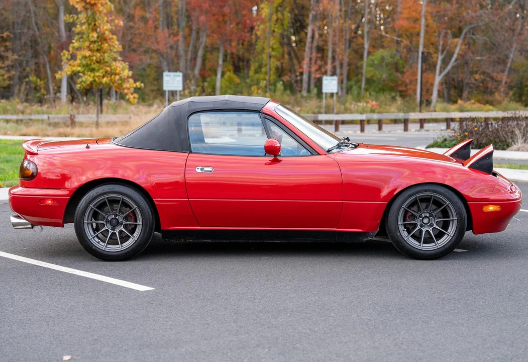 1995 Mazda NA MX-5 Miata - Image 30 of 31