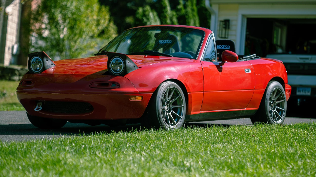 1995 Mazda NA MX-5 Miata - Image 6 of 31
