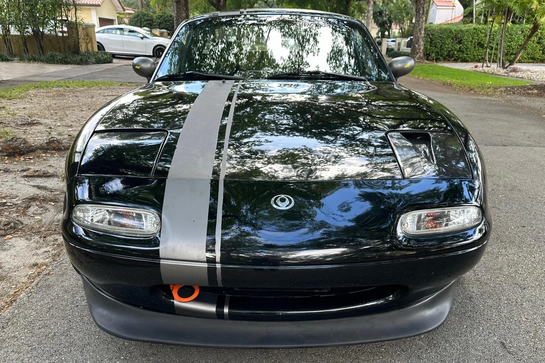 1995 Mazda NA MX-5 Miata - Image 2 of 31