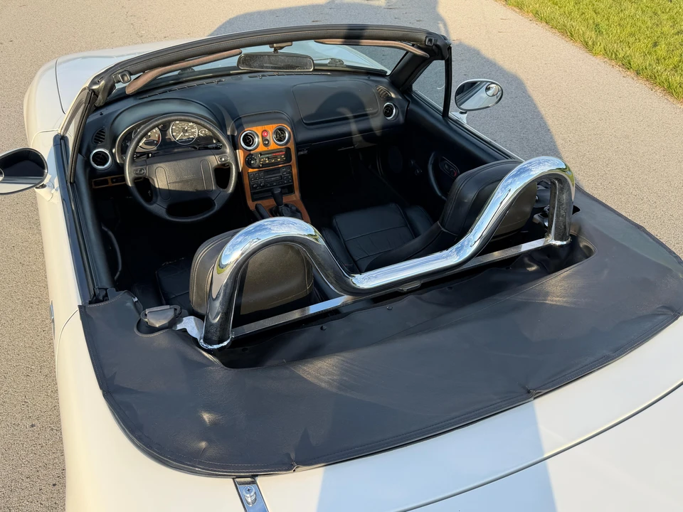 1995 Mazda NA MX-5 Miata - Image 19 of 31