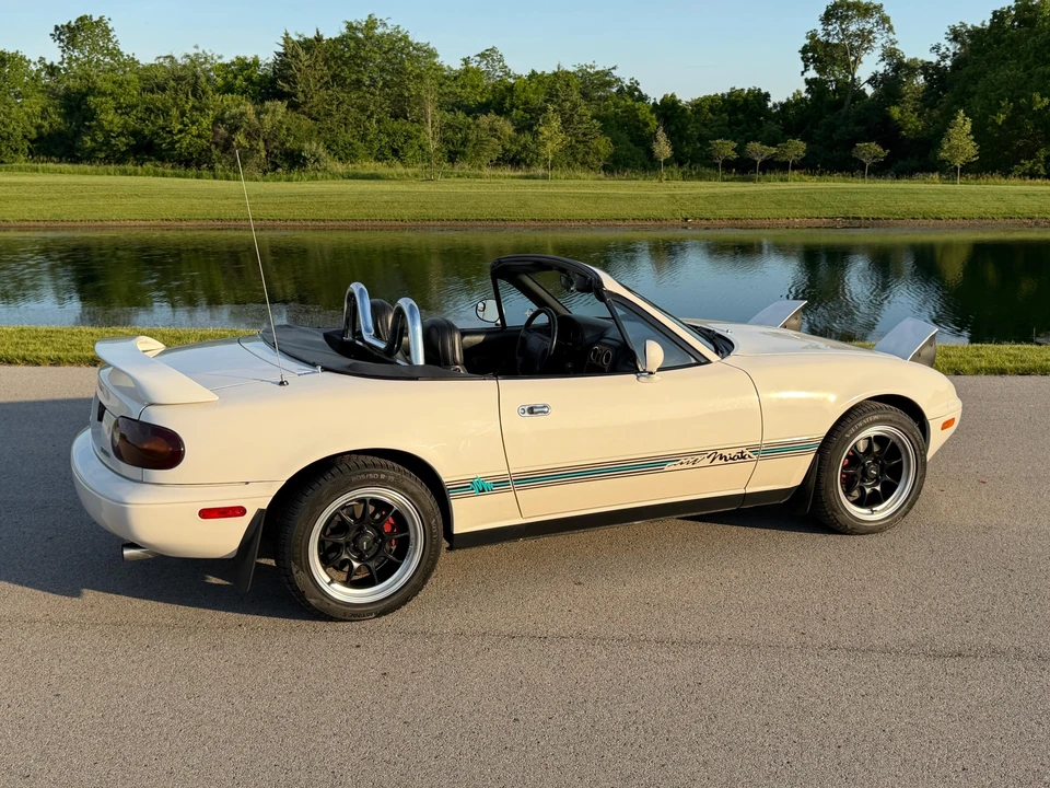 1995 Mazda NA MX-5 Miata - Image 12 of 31