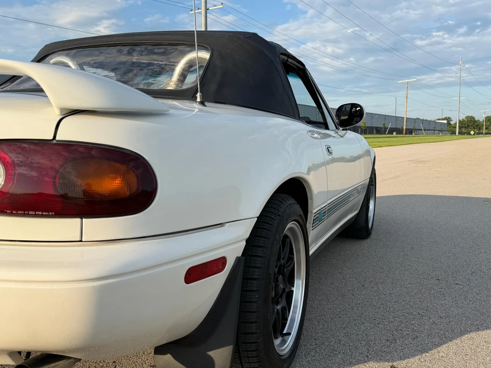 1995 Mazda NA MX-5 Miata - Image 22 of 31