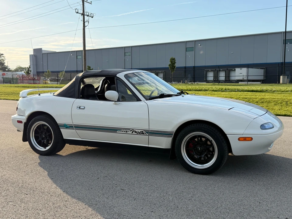 1995 Mazda NA MX-5 Miata - Image 13 of 31