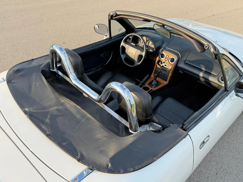 1995 Mazda NA MX-5 Miata - Image 24 of 31