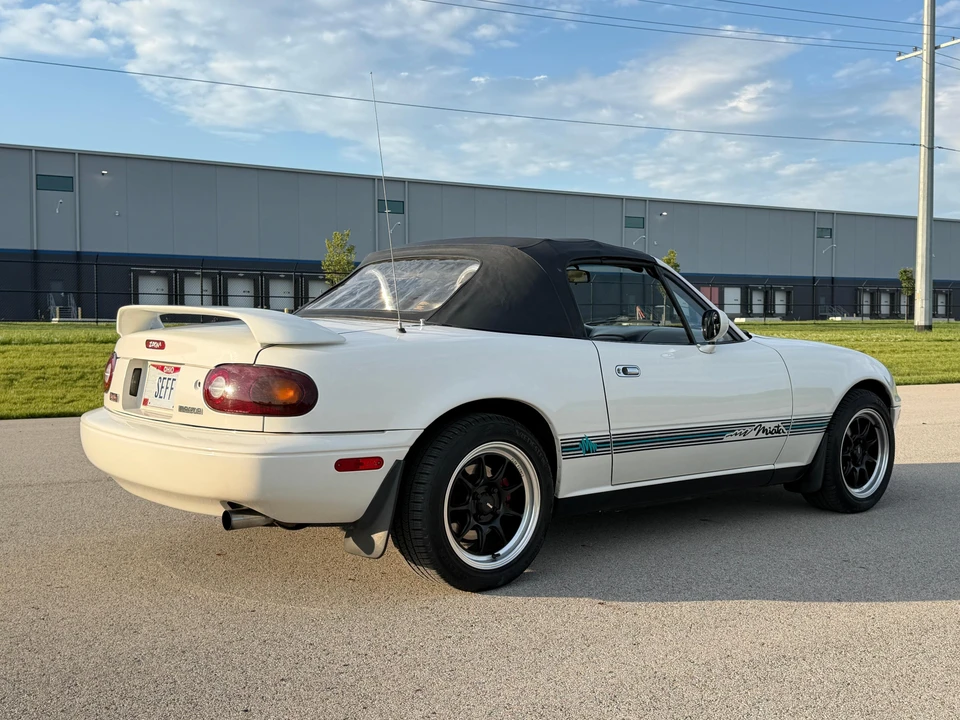 1995 Mazda NA MX-5 Miata - Image 11 of 31