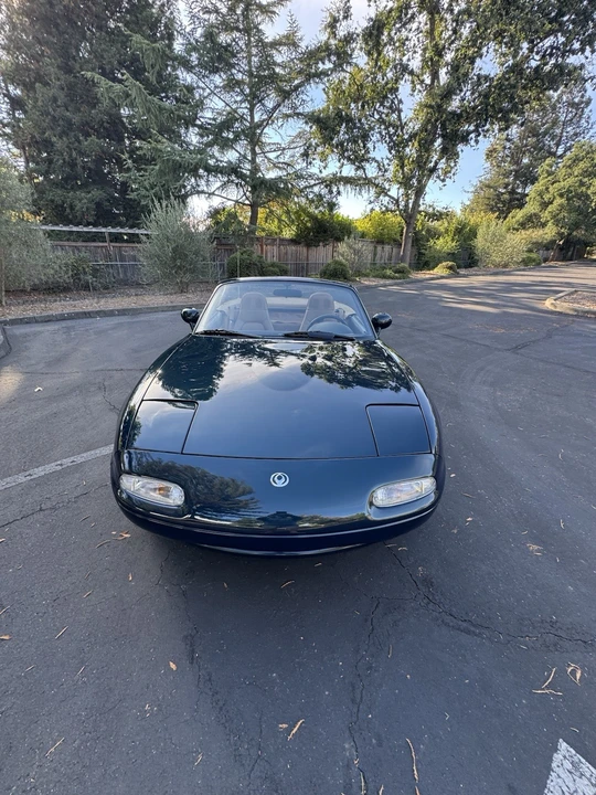 1995 Mazda NA MX-5 Miata - Image 2 of 25