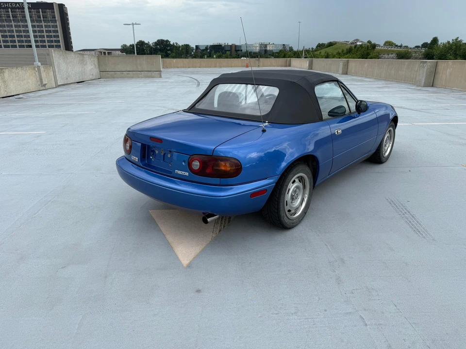 1995 Mazda NA MX-5 Miata - Image 11 of 31
