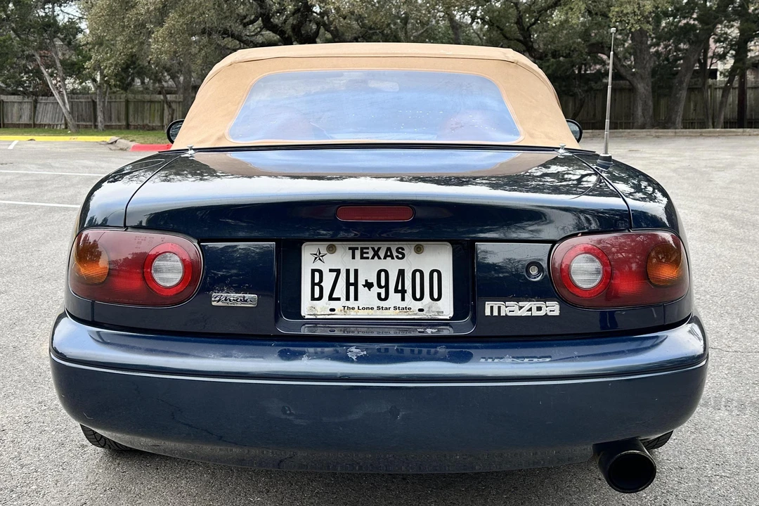 1995 Mazda NA MX-5 Miata - Image 5 of 31