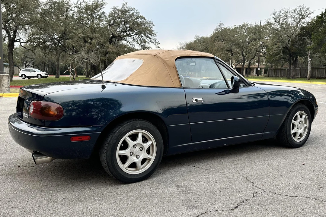 1995 Mazda NA MX-5 Miata - Image 4 of 31