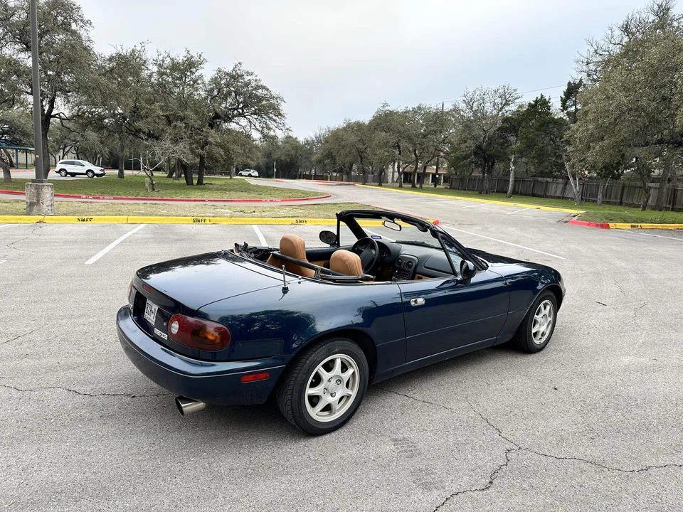 1995 Mazda NA MX-5 Miata - Image 11 of 31