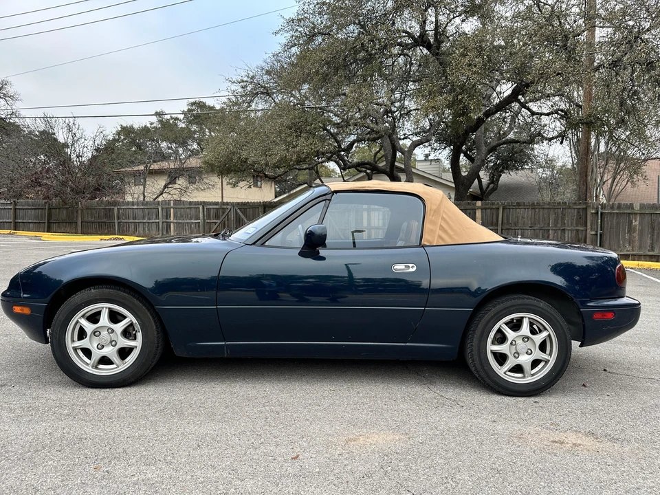 1995 Mazda NA MX-5 Miata - Image 17 of 31