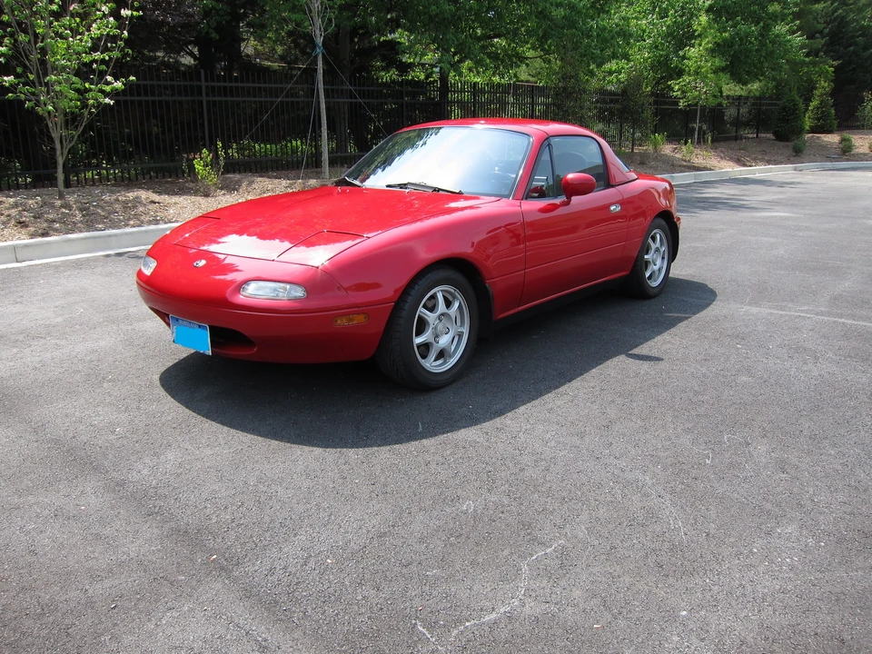 1995 Mazda NA MX-5 Miata - Image 2 of 31