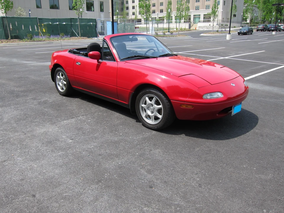 1995 Mazda NA MX-5 Miata - Image 14 of 31